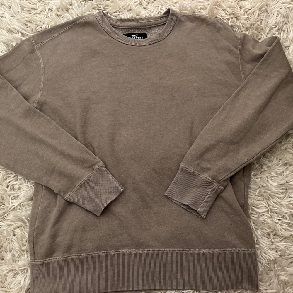 Hollister crewneck